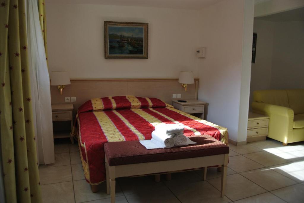 Hotel Residence San Pieru Tarcu 객실 사진